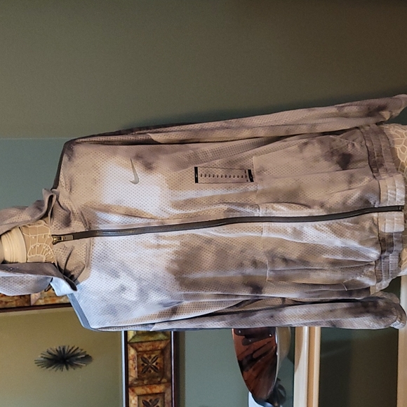 NIKE SPORTSWEAR ICON CLASH JACKET - Picture 2 of 12